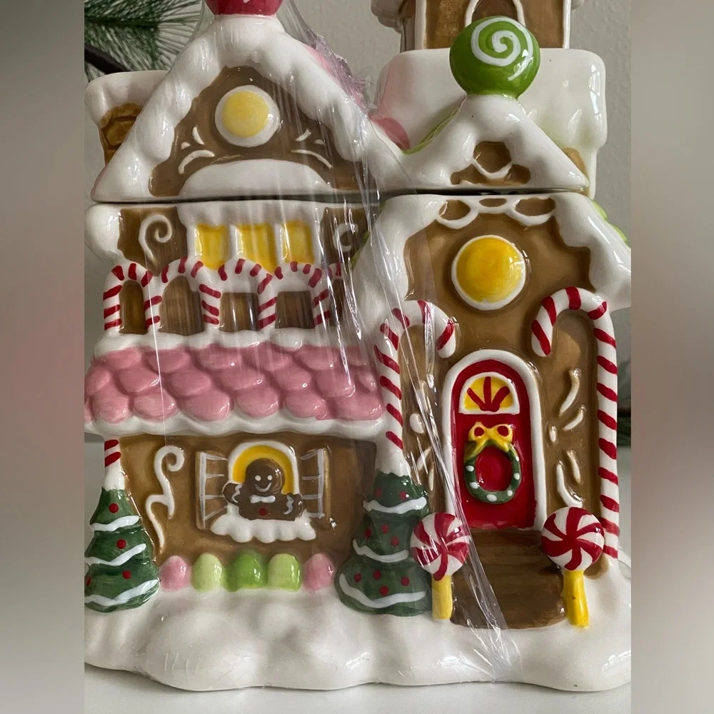 Pink Gingerbread House Cookie Jar, HTF